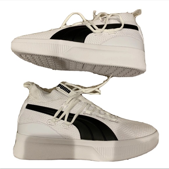 Puma Clyde Court GWOutdoor BasketballShoes - White - Junior Size 6
